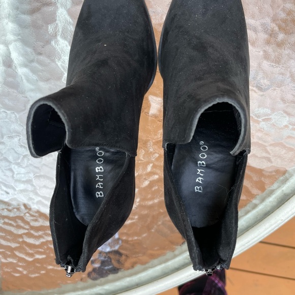 Boot, black. Size 5.5. Ankle bootie. - Picture 3 of 5